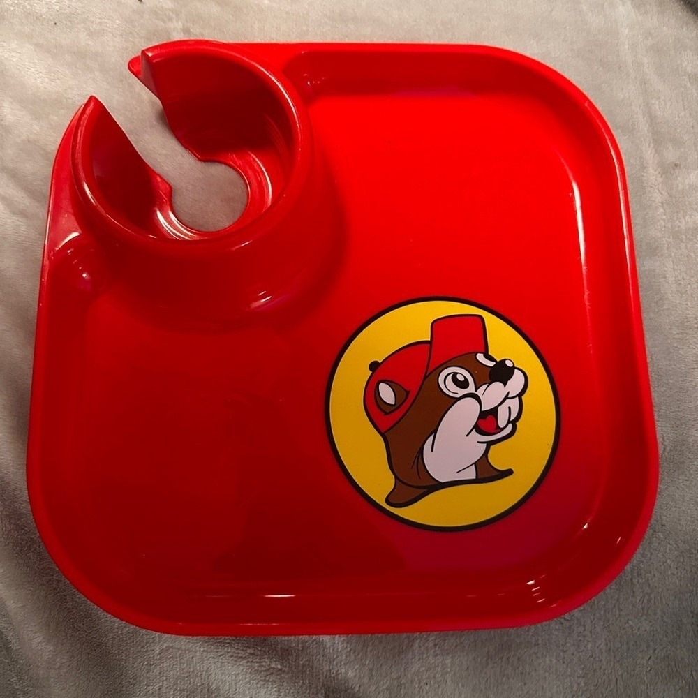 Buc-ees Collectible Party Plate Multiple uses for this plate. Fits Solo Cup‎